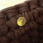 LAILI STUDIO bouton fermoir sur sac en crochet